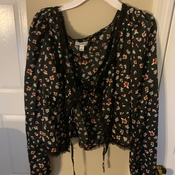 love, Fire Tops - Floral Black Blouse nwot size xl